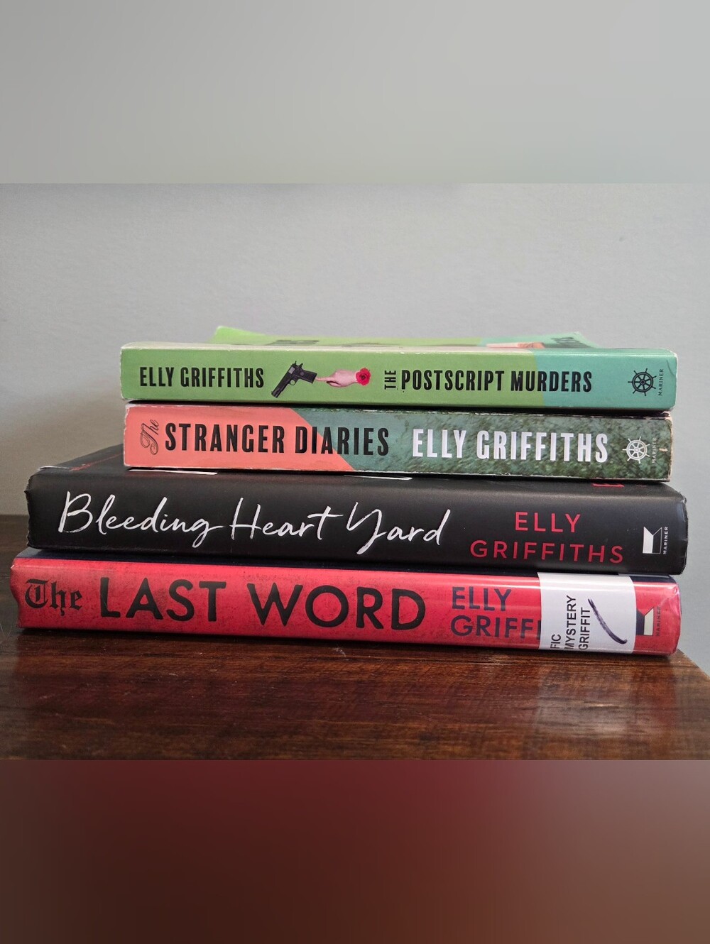Elly Griffiths 4 Book DS Kaur Series